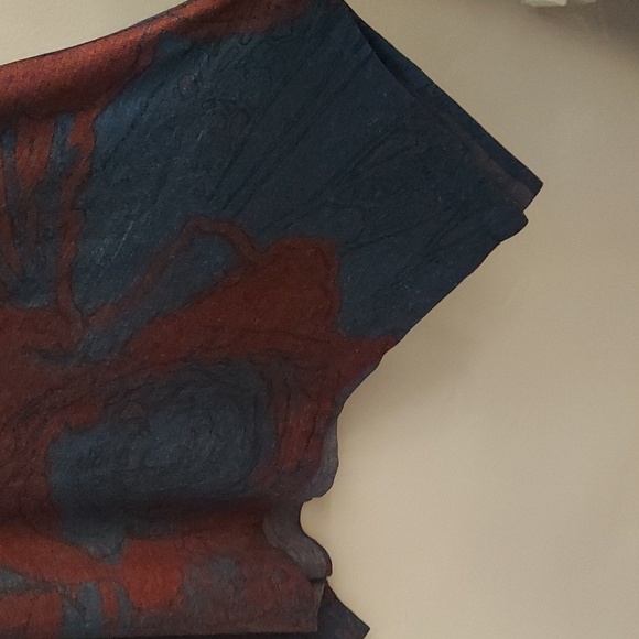 SOFT SURROUNDINGS Floral Renaissance Long Sleeve Asymmetrical Tunic Top - Picture 12 of 12